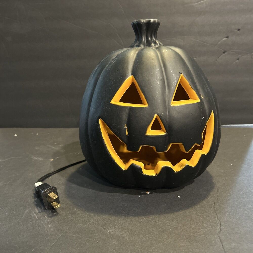 Electric Smiling Jack O’lantern Decorative Blow Mold Halloween Pumpkin Black